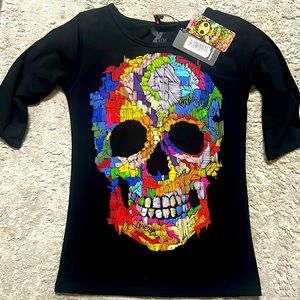 AY GUEY Popotillo Sugar Skull and Straw Design Black Woman’s T-Shirt